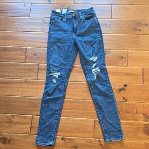 Levi's Women's Ripped Blue Skinny Jeans